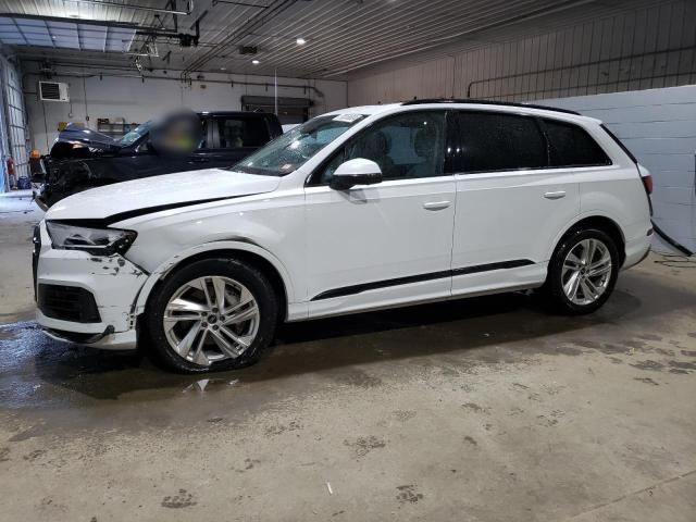 2021 Audi Q7 Premium Plus