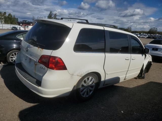 2012 Volkswagen Routan SE