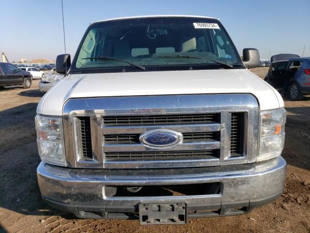 2014 Ford Econoline E350 Super Duty Wagon