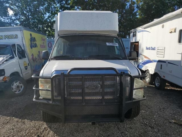 2010 Ford Econoline E350 Super Duty Van