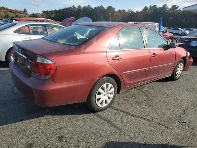 2005 Toyota Camry LE