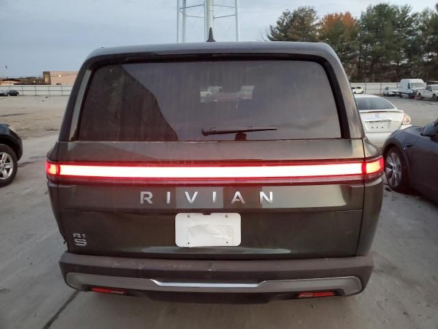 2025 Rivian R1S Adventure