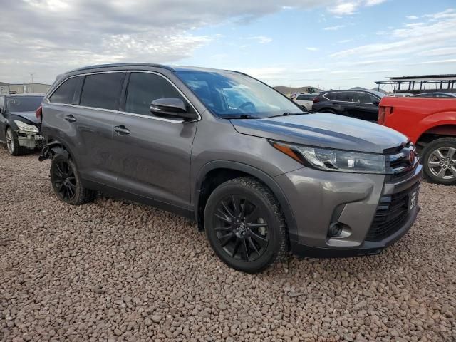 2019 Toyota Highlander SE