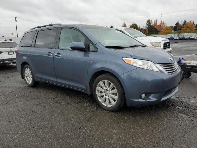 2017 Toyota Sienna XLE