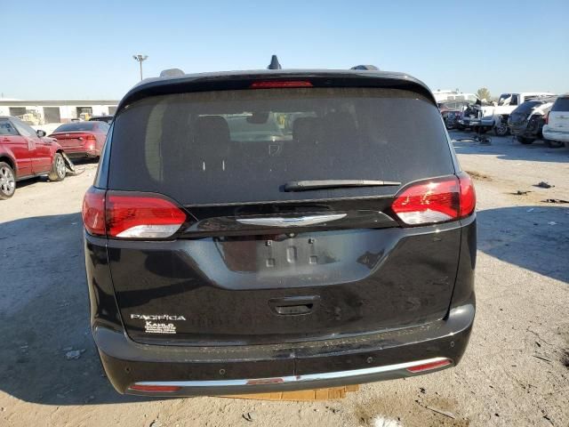 2017 Chrysler Pacifica Touring L Plus