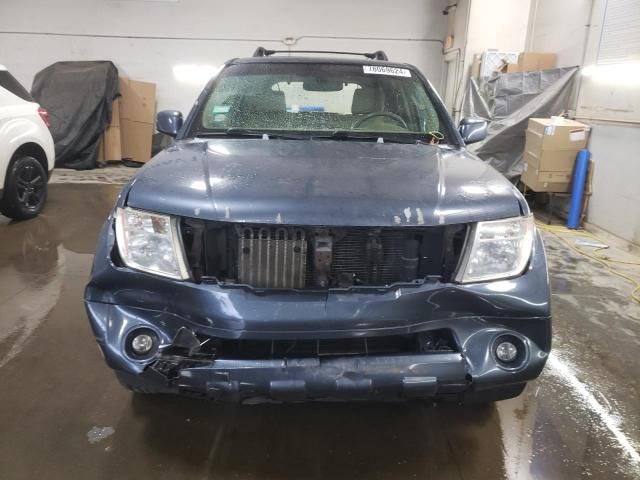 2006 Nissan Pathfinder LE