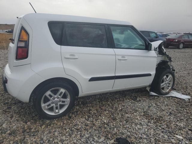 2011 KIA Soul +