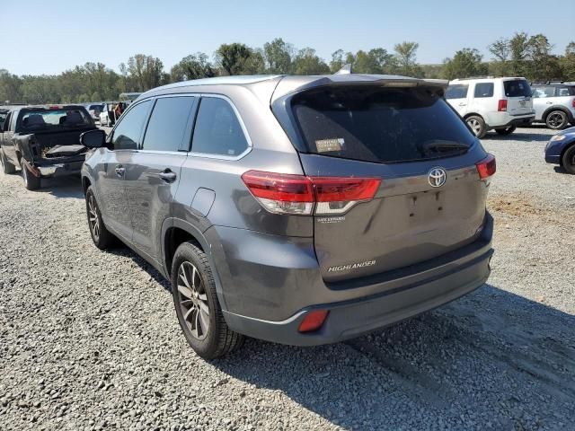 2019 Toyota Highlander SE