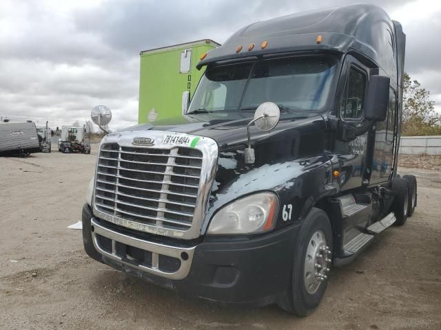 2015 Freightliner Cascadia 125