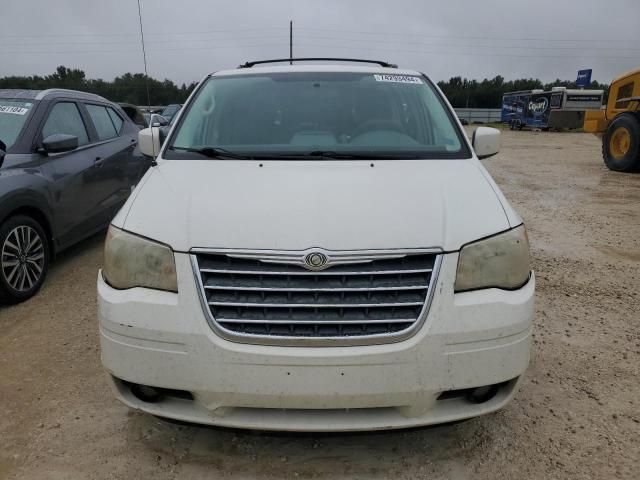 2010 Chrysler Town & Country Touring