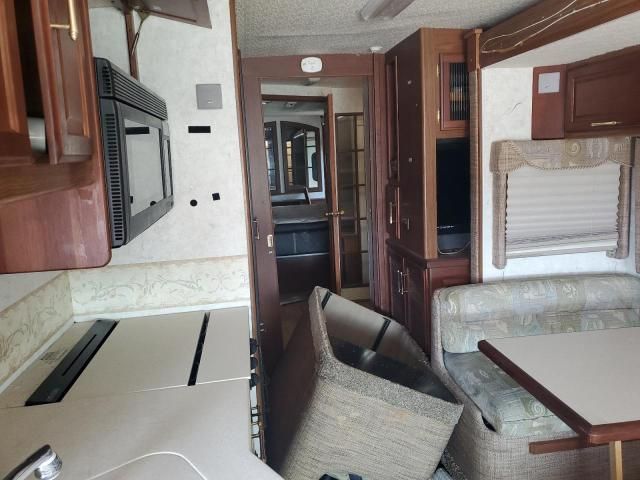 2004 Workhorse Custom Chassis Motorhome Chassis W22