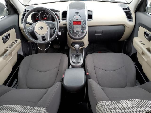 2010 KIA Soul +