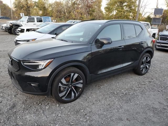 2024 Volvo XC40 Plus