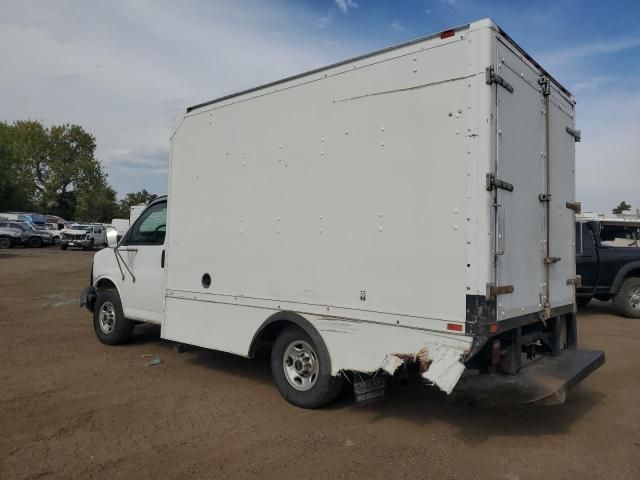 2005 GMC Savana Cutaway G3500