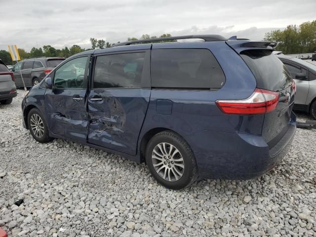 2018 Toyota Sienna XLE