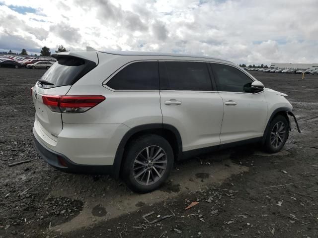 2019 Toyota Highlander SE