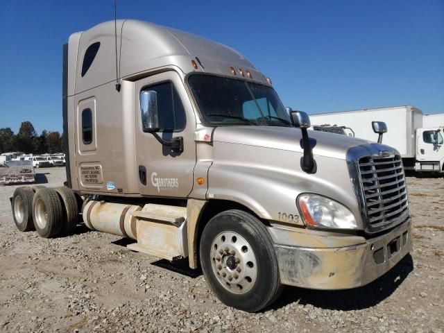 2013 Freightliner Cascadia 125