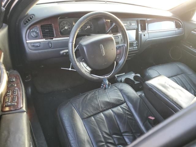 2006 Lincoln Town Car Executive