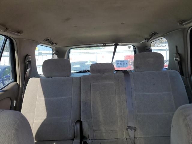 2002 Toyota Sequoia SR5