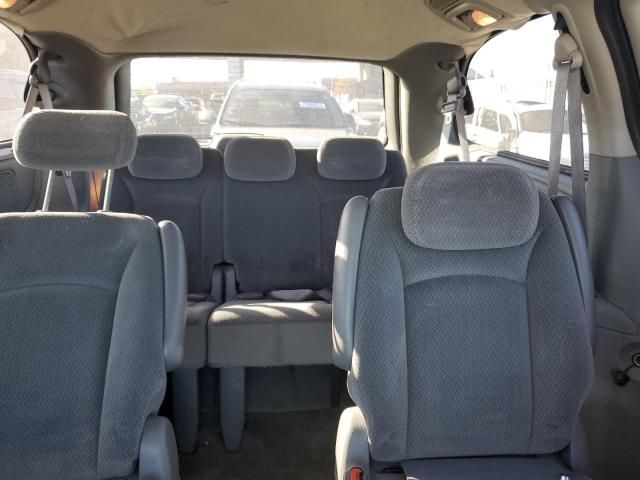 2005 Dodge Grand Caravan SXT