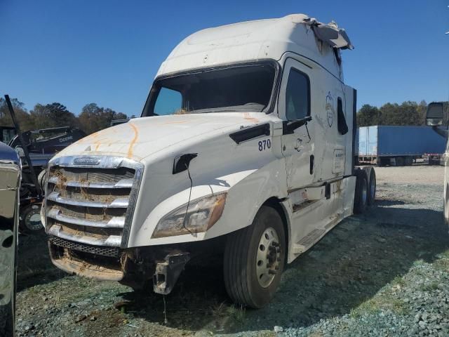 2018 Freightliner Cascadia 126