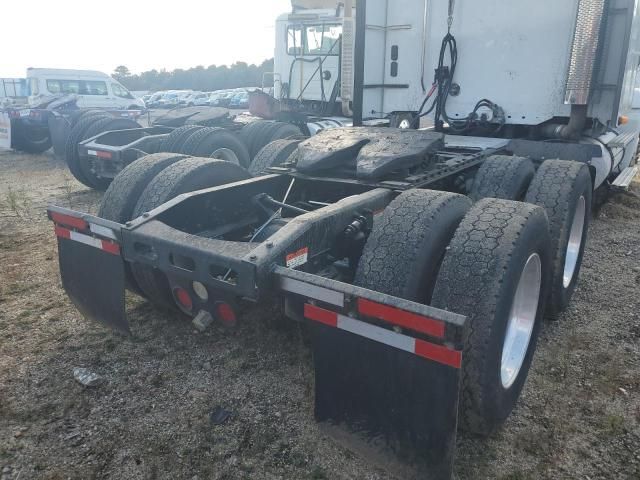 2005 Freightliner Conventional ST120