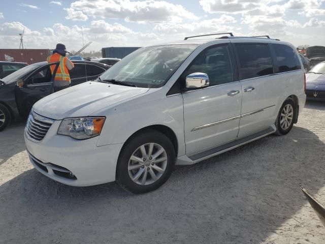 2016 Chrysler Town & Country Limited Platinum