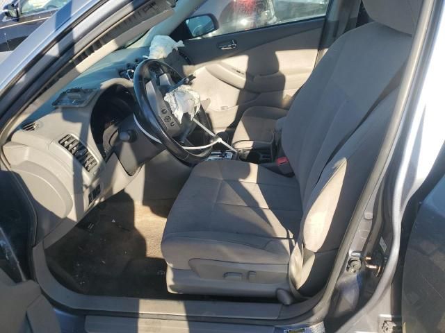 2010 Nissan Altima Base