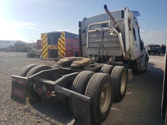 2019 Freightliner Cascadia 126