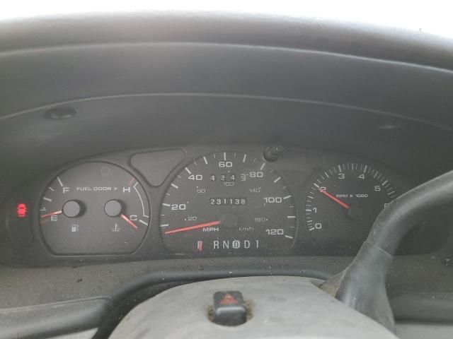 2002 Ford Taurus SE