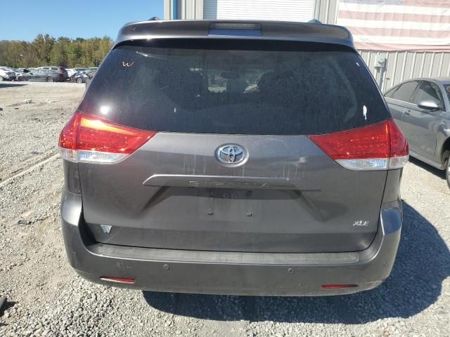 2014 Toyota Sienna XLE