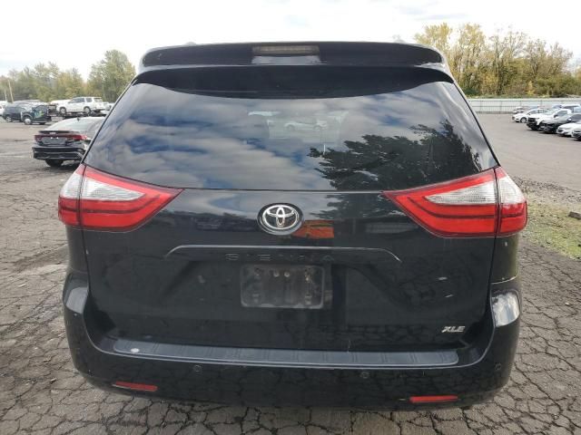 2016 Toyota Sienna XLE