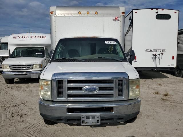 2008 Ford Econoline E350 Super Duty Cutaway Van