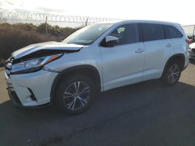 2018 Toyota Highlander LE