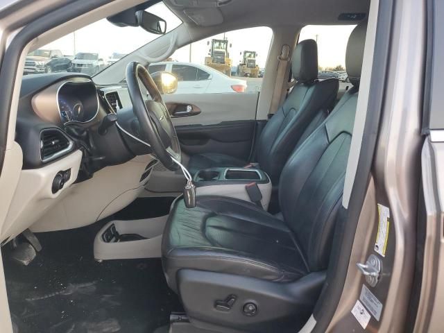 2017 Chrysler Pacifica Touring L Plus