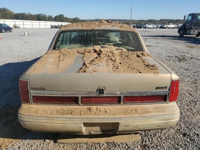 1996 Lincoln Town Car Signature