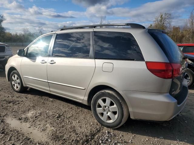 2005 Toyota Sienna LE