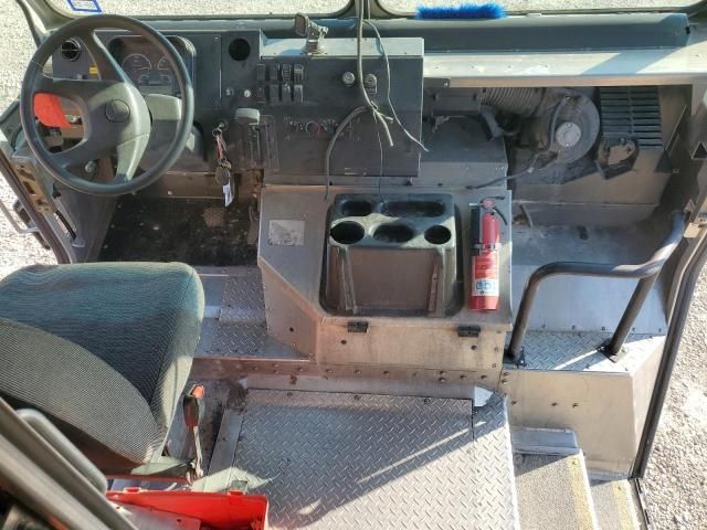 2020 Freightliner Chassis M Line WALK-IN Van