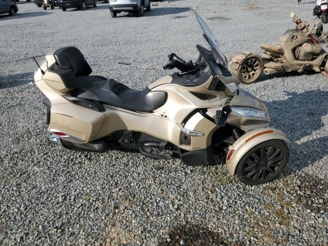 2017 Can-Am Spyder Roadster RT