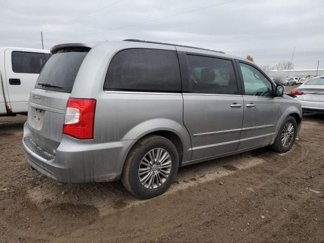 2016 Chrysler Town & Country Touring L