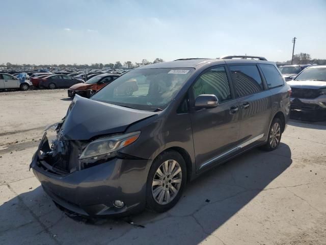 2016 Toyota Sienna XLE