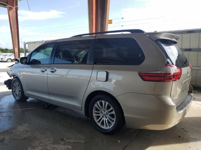 2015 Toyota Sienna XLE