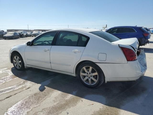 2004 Nissan Maxima SE