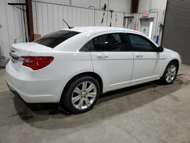 2013 Chrysler 200 Touring