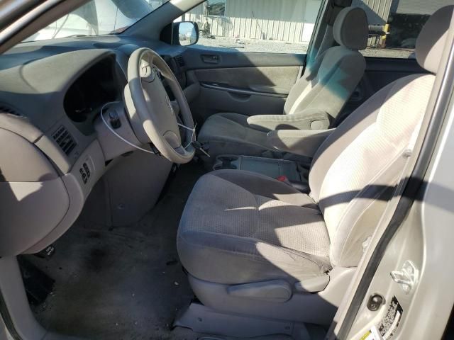 2008 Toyota Sienna CE