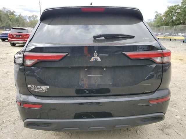 2022 Mitsubishi Outlander ES