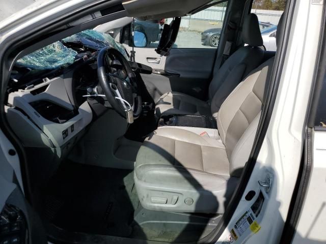 2015 Toyota Sienna XLE