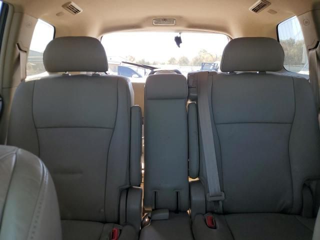 2011 Toyota Highlander Base