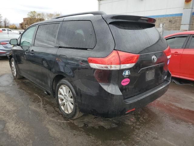 2012 Toyota Sienna XLE