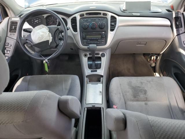 2004 Toyota Highlander Base